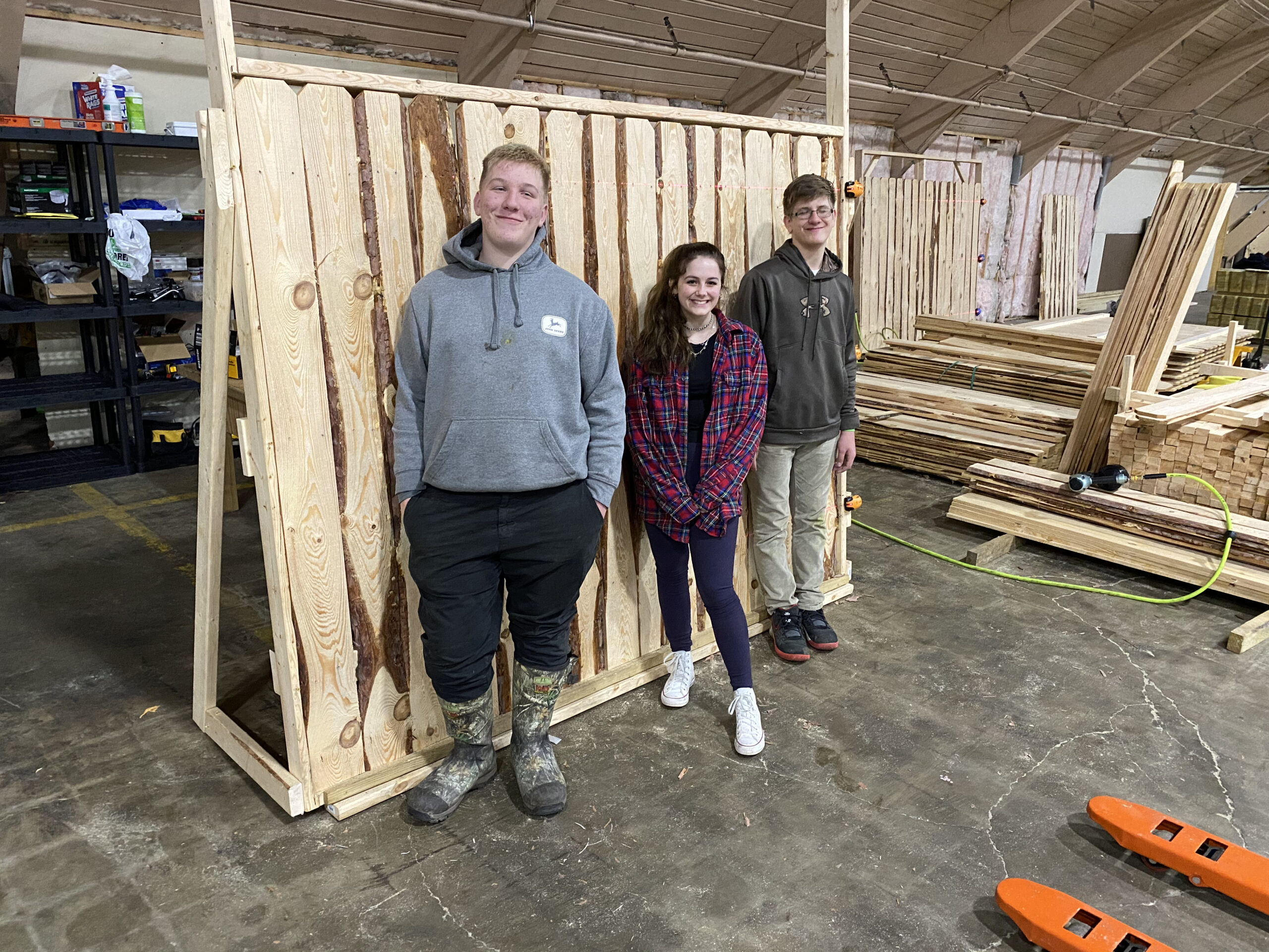 Custom Fencing Manufacturing Durable & Reliable Solutions