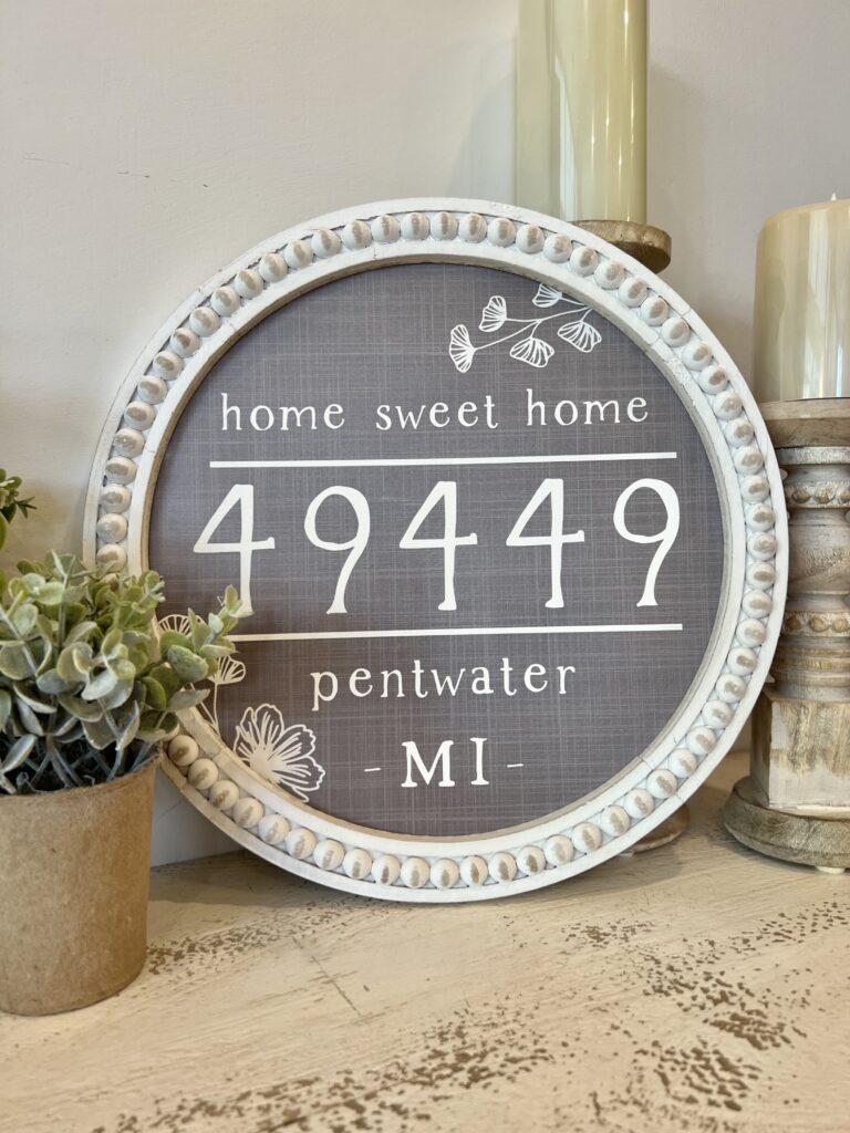 Circle Beaded Pentwater Zip Sign Linabella