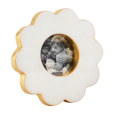 Circle Scallop Marble Frame